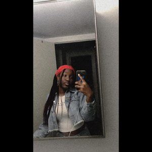 Meet your Posher, Selina